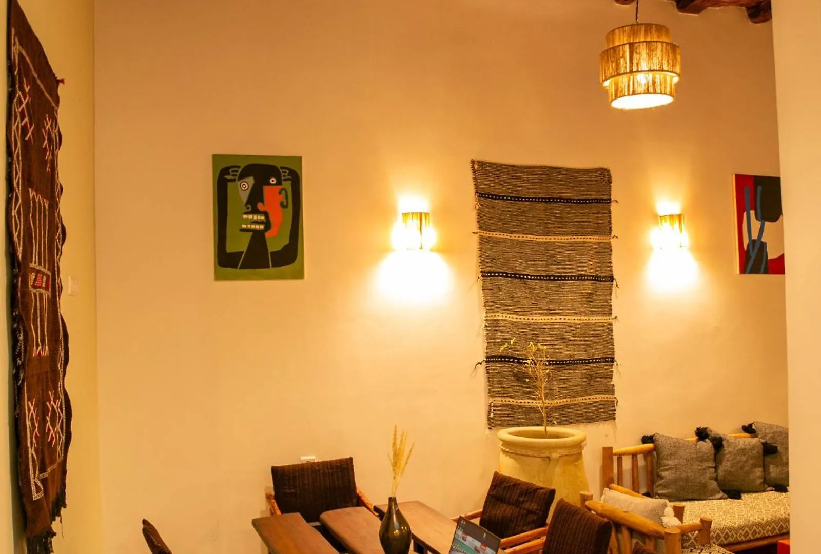Hostel Riad Maqam Suvayr