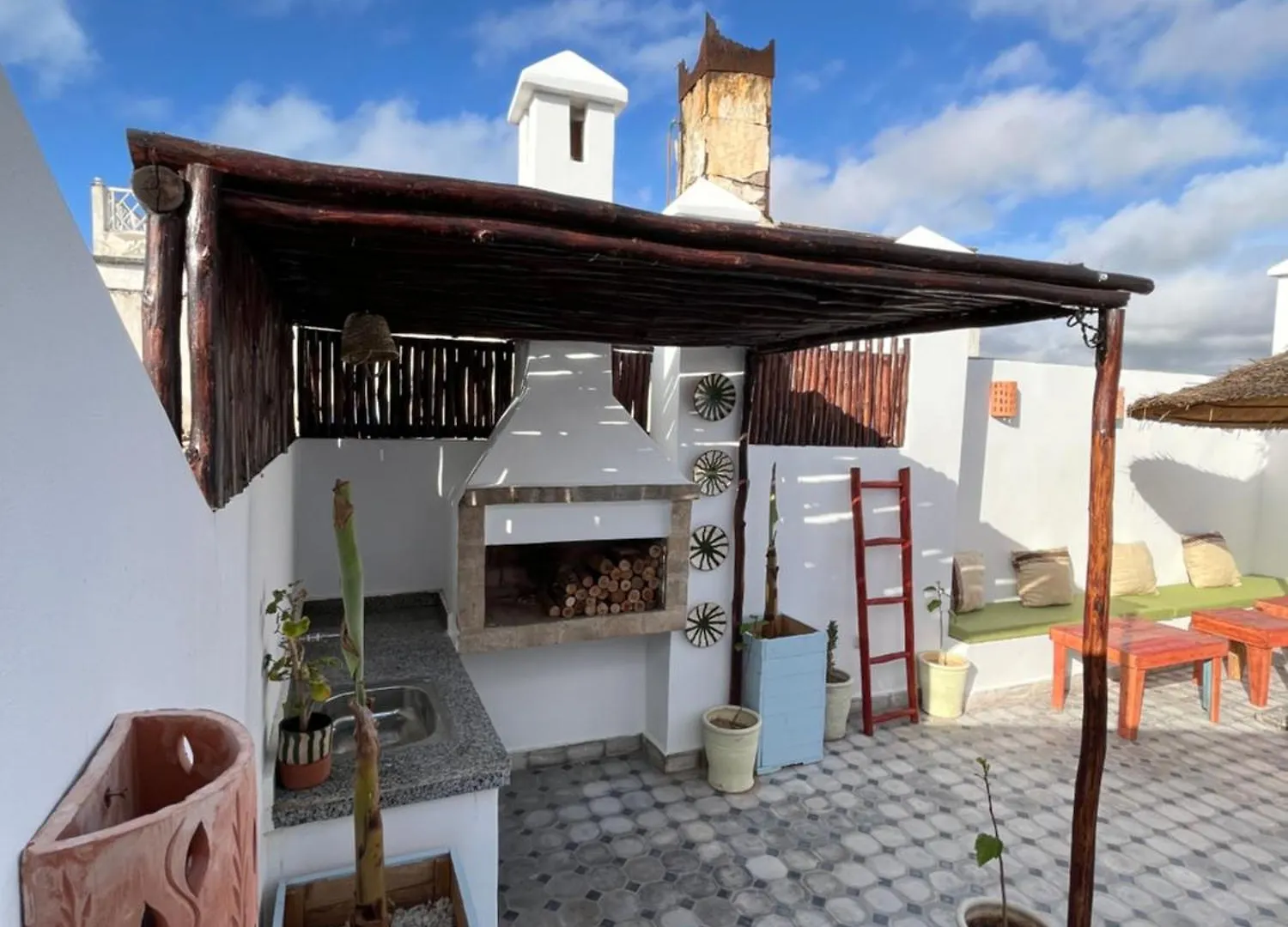 Hostel Riad Maqam 에사우이라 0*,