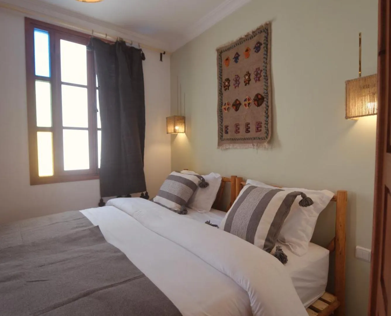 Hostel Riad Maqam 에사우이라
